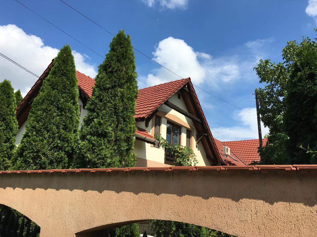 Vargapartman Szeged Luaran gambar